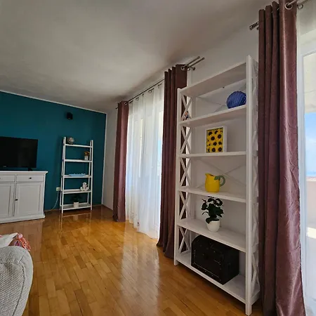 Sunflower Kaštela