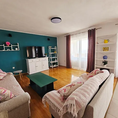 Sunflower Apartamento Kaštela